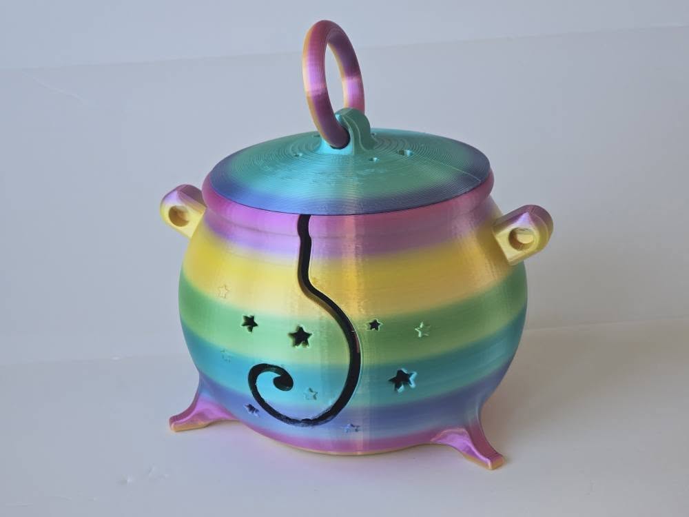Magic Cauldron Yarn Bowl with lid