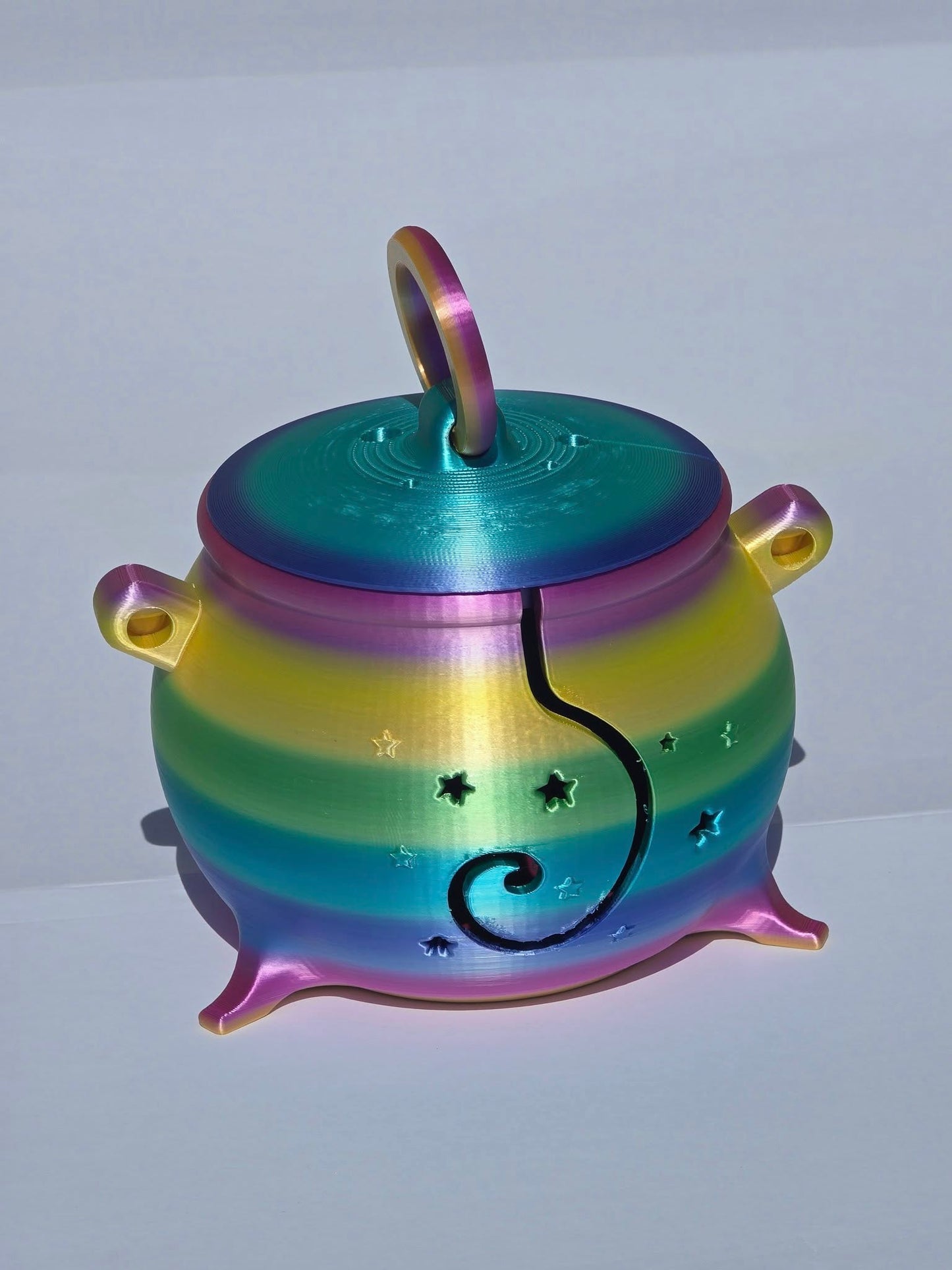 Magic Cauldron Yarn Bowl with lid