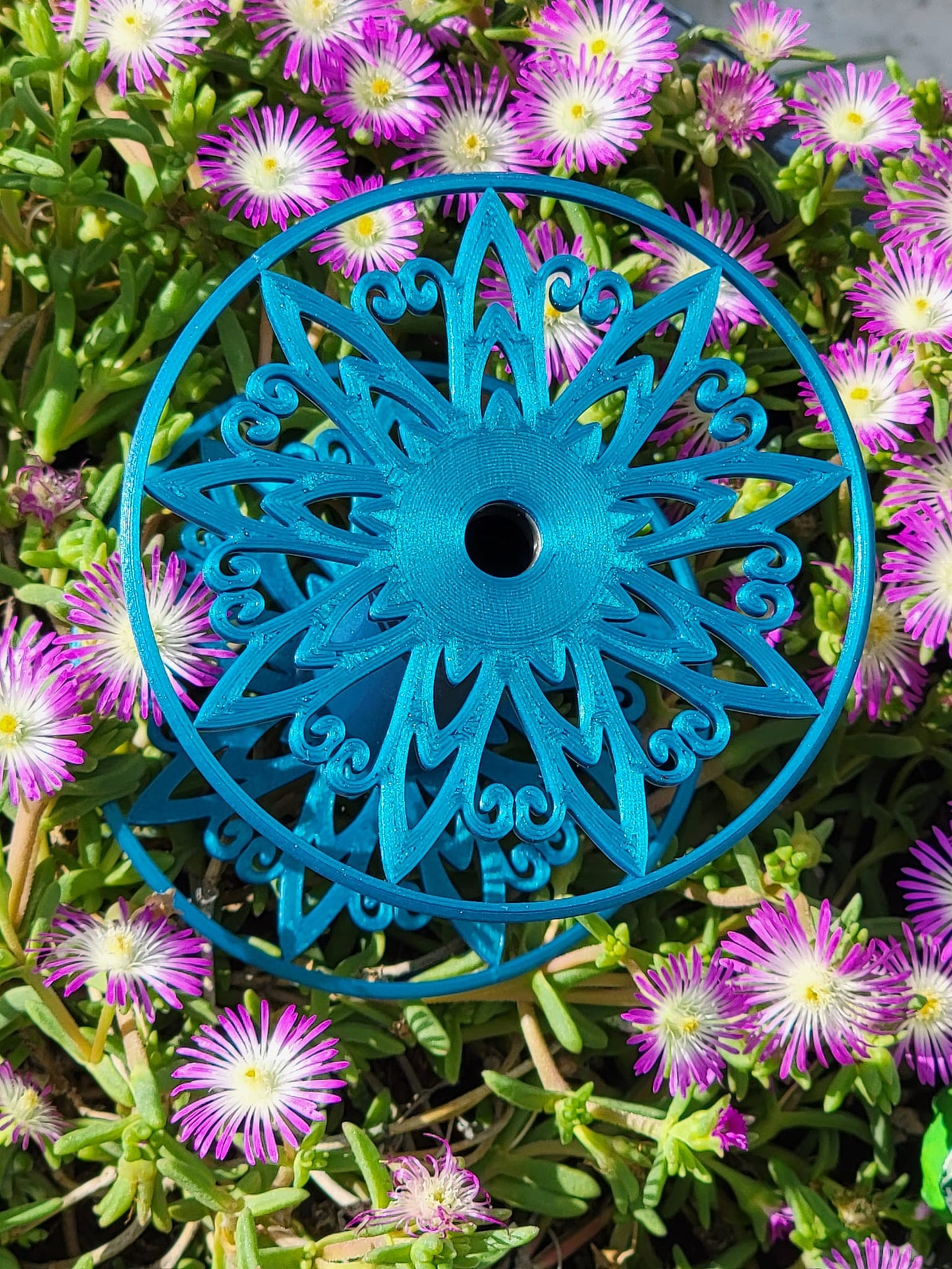 Electric Eel 6 bobbin,  Starburst Design