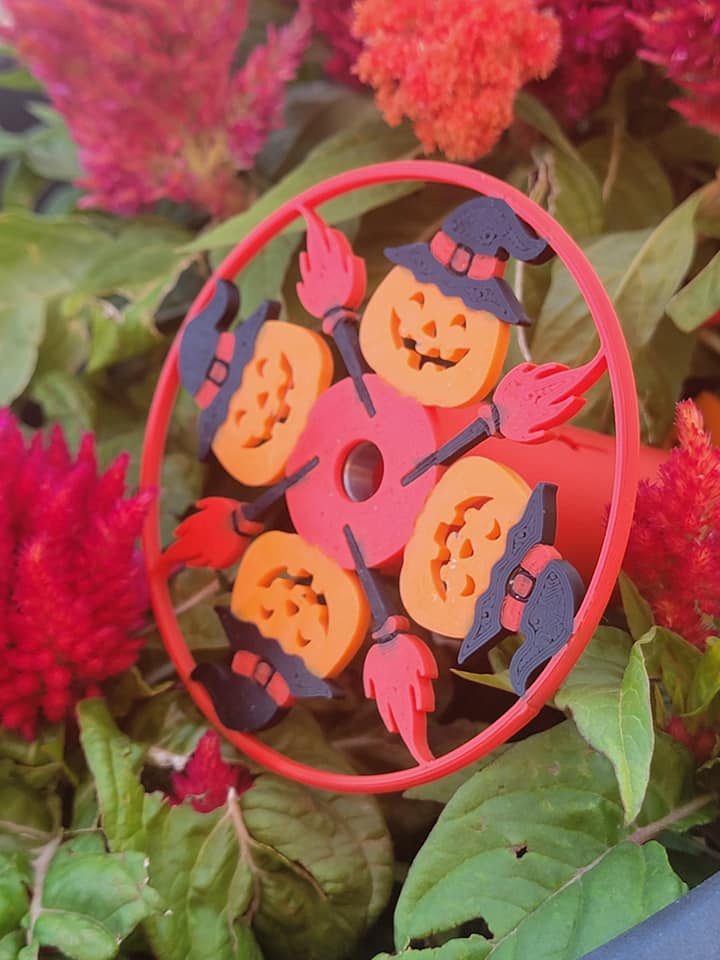 Electric Eel 6 and Nano, Halloween Bobbins, Pumpkin, Witches, Black Widow